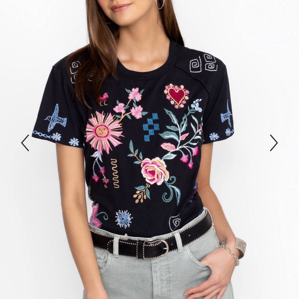 NWT Johnny Was Carmene Raw Detail Raglan $150 Tee - Picture 2 of 16